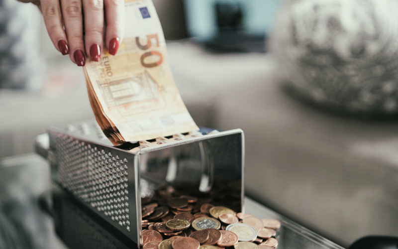 Salário mínimo custa mil euros por mês às empresas