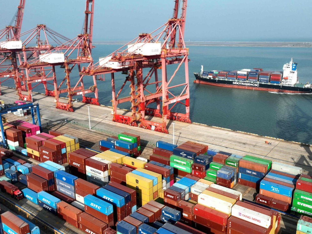 Exportações e importações sobem 15,5% e 13,5% em abril