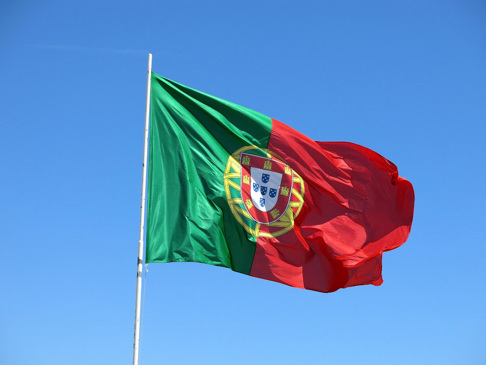 População residente aumenta, envelhecimento continua a agravar-se