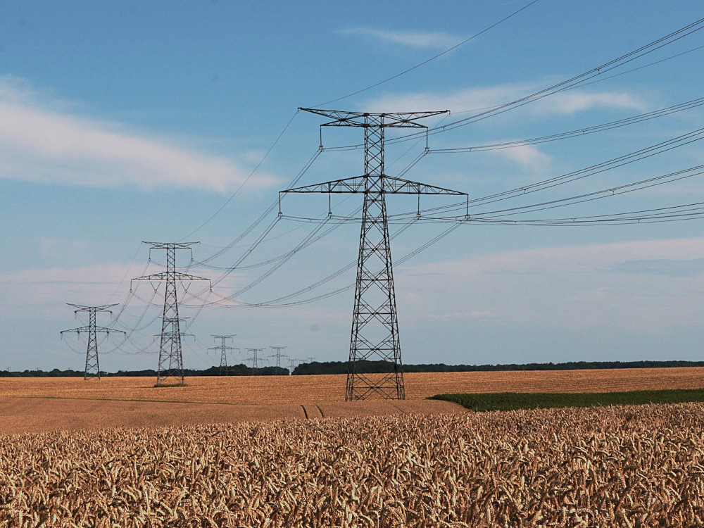 Aprovado diploma que simplifica pedidos de ligação à rede elétrica
