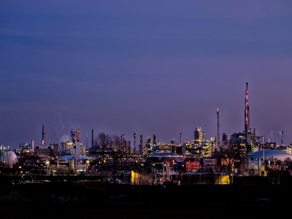 Preços na produção industrial subiram 0,5% na zona euro e 0,6% na UE