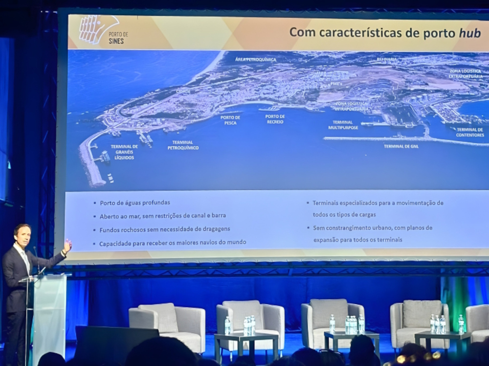 Porto de Sines assume-se como hub ibérico do hidrogénio verde