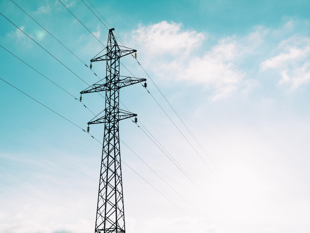 Revisão da política energética nacional apresentada a 8 de maio